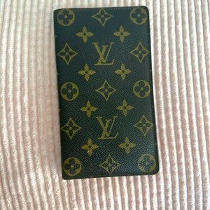 LV Wallet